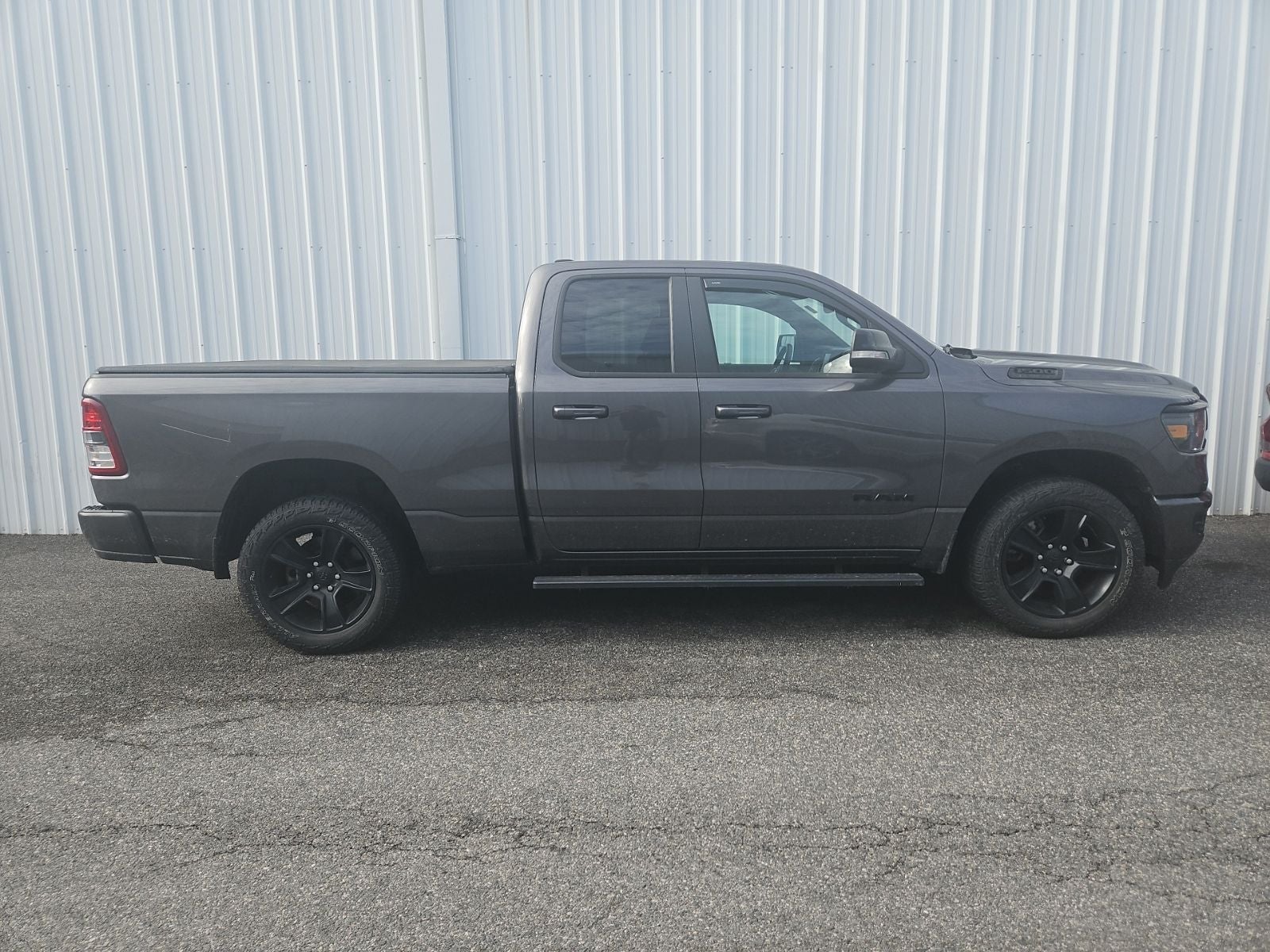 2022 RAM 1500 Big Horn Quad Cab 4x4 6'4' Box