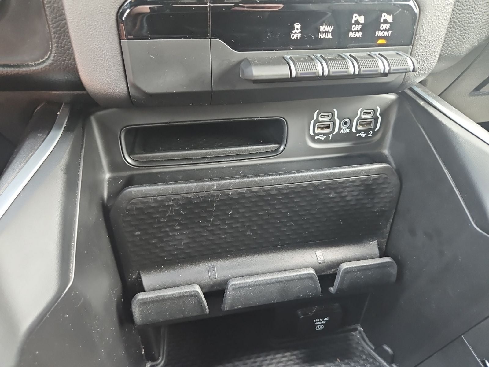 2022 RAM 1500 Big Horn Quad Cab 4x4 6'4' Box