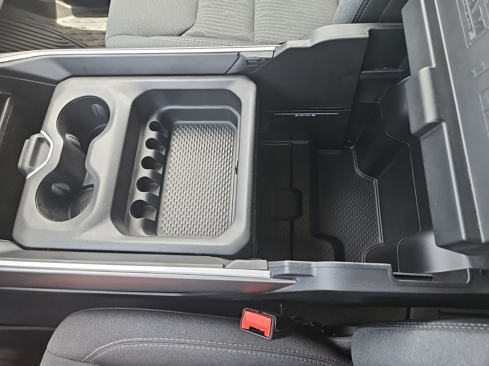 2022 RAM 1500 Big Horn Quad Cab 4x4 6'4' Box