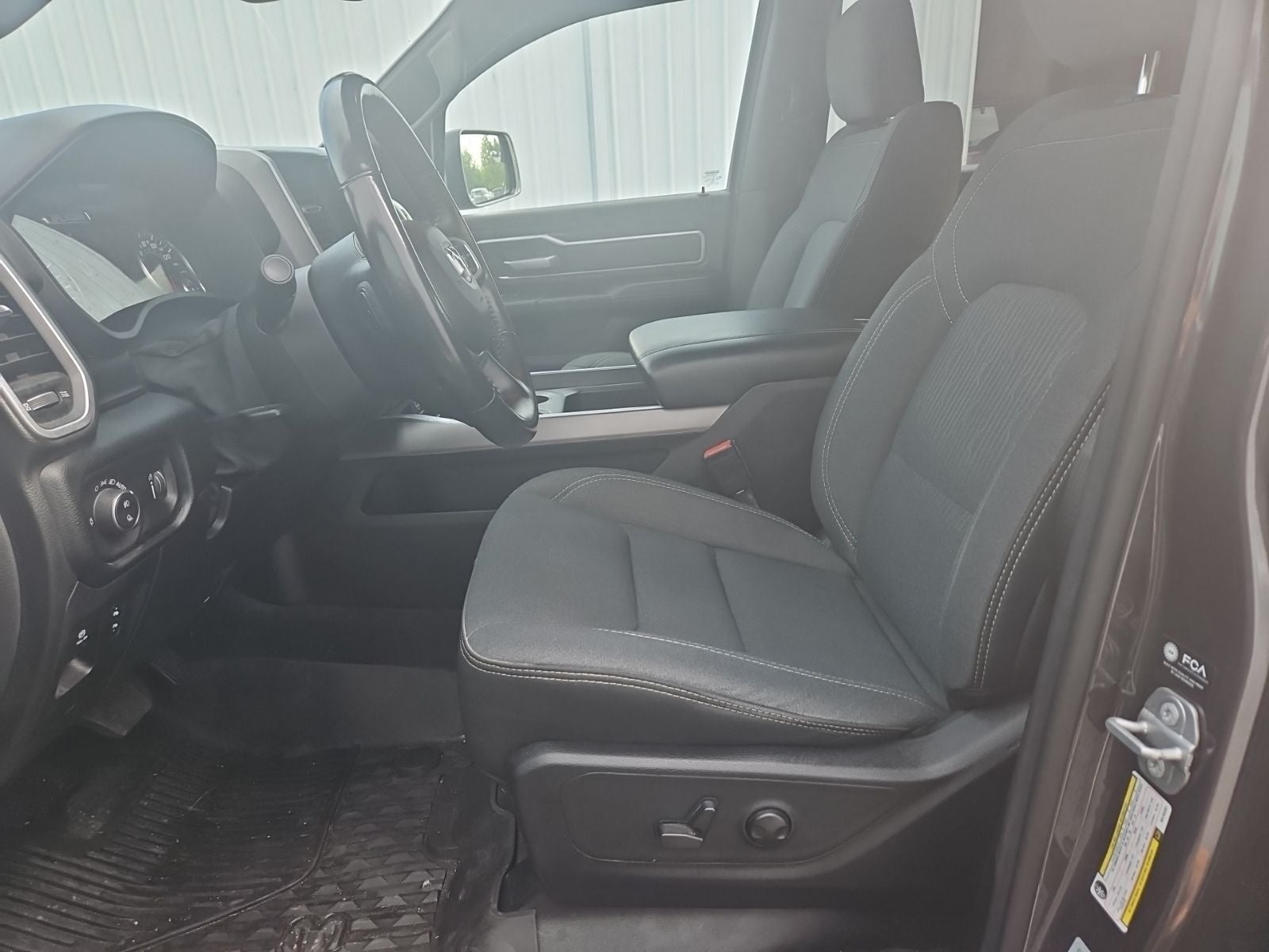 2022 RAM 1500 Big Horn Quad Cab 4x4 6'4' Box