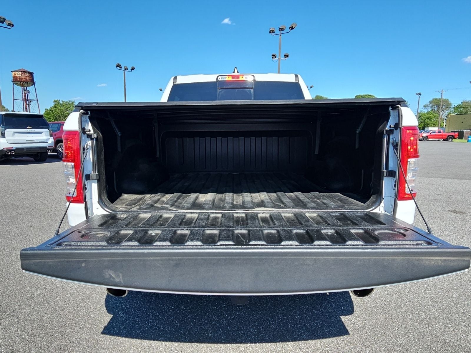 2023 RAM 1500 Big Horn Crew Cab 4x4 5'7' Box