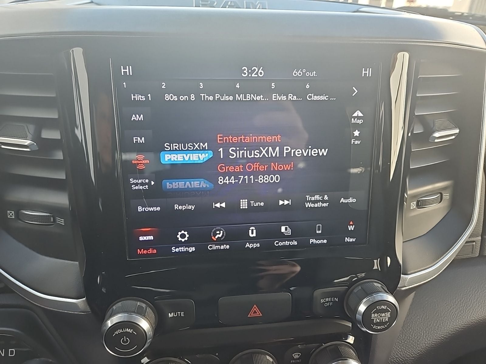 2020 RAM 1500 Big Horn Crew Cab 4x4 5'7' Box