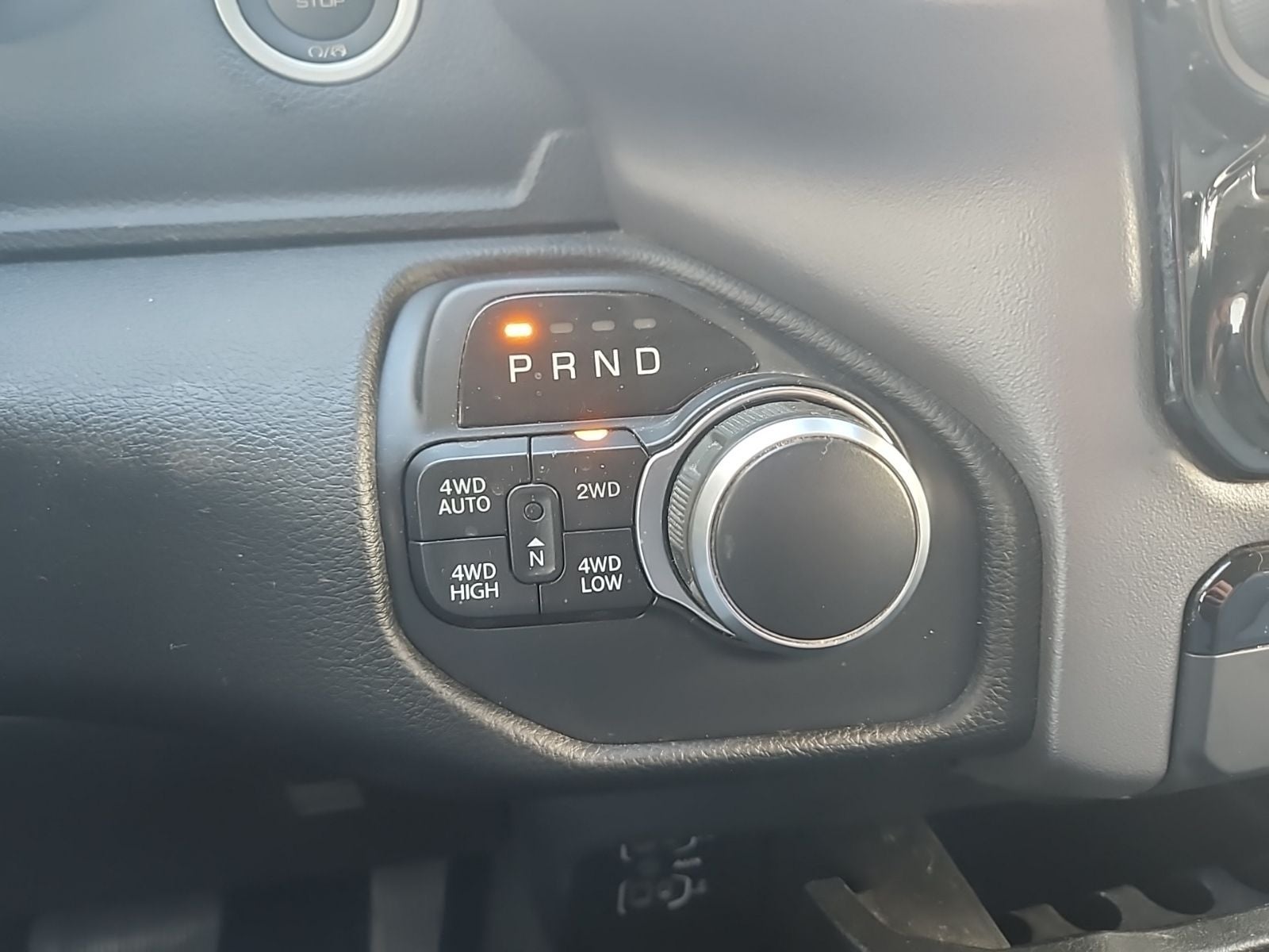 2020 RAM 1500 Big Horn Crew Cab 4x4 5'7' Box