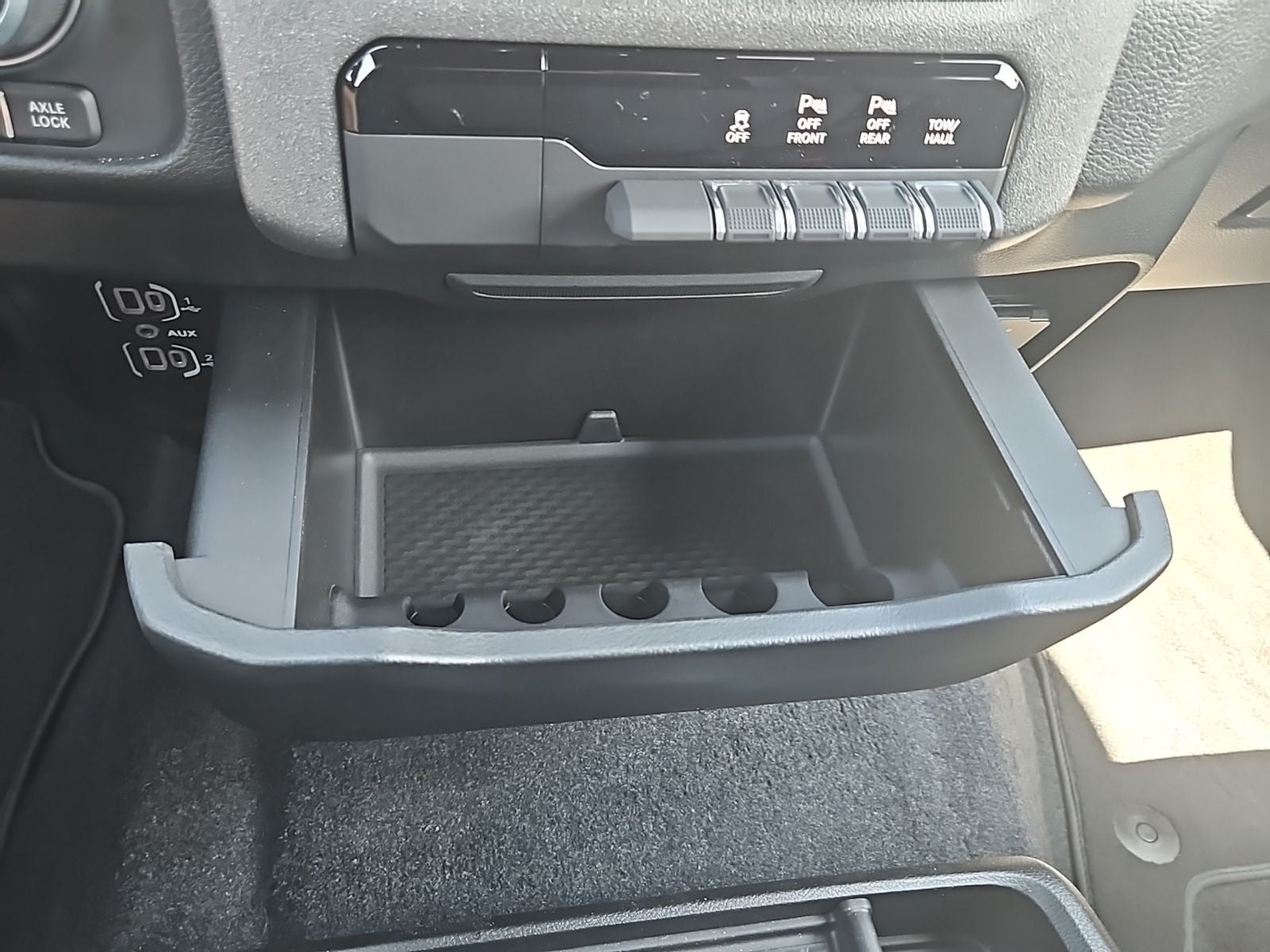 2026 RAM 1500 Warlock Crew Cab 4x4 5'7' Box