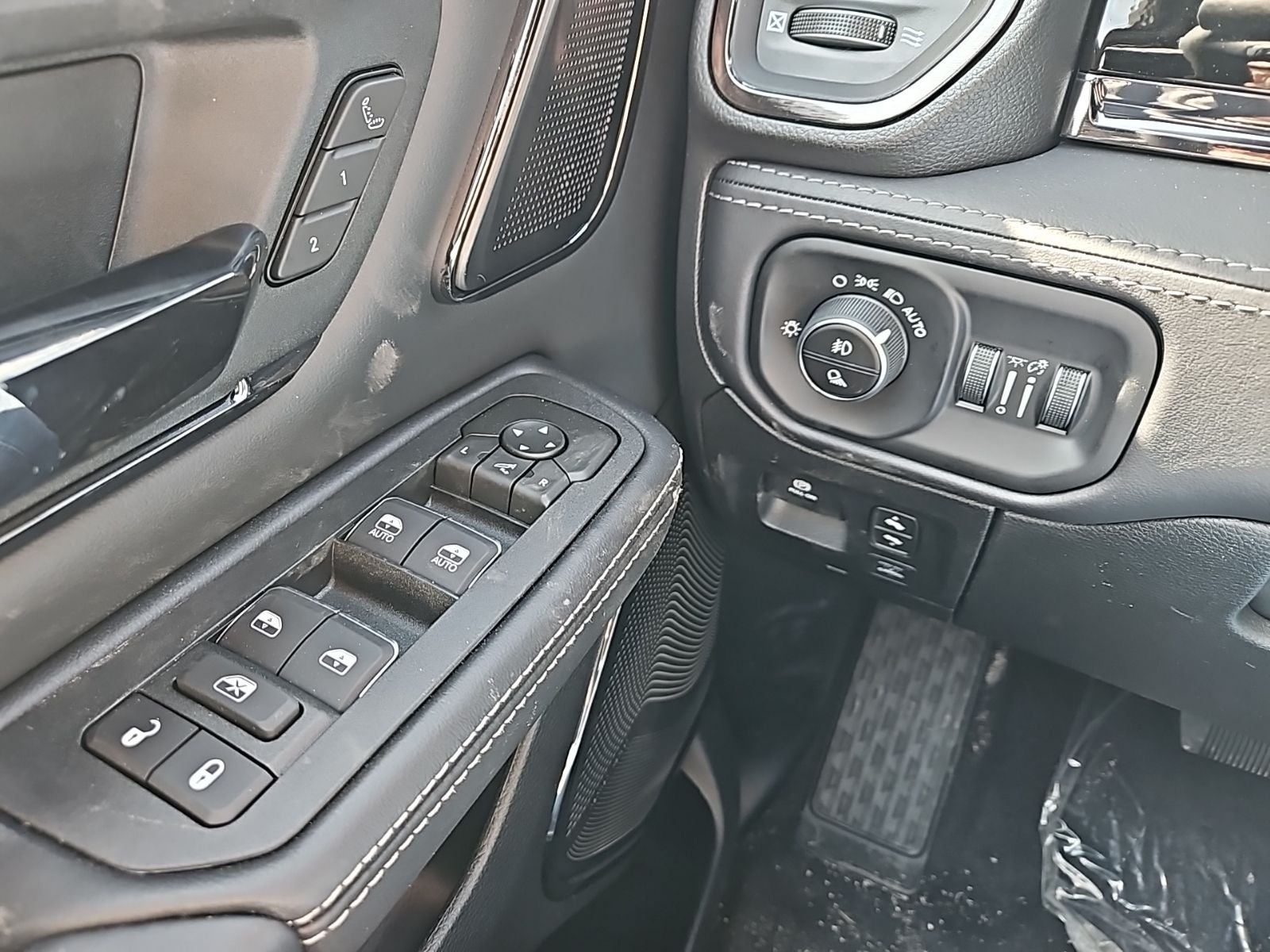 2026 RAM Ram 1500 RAM 1500 LIMITED CREW CAB 4X4 5'7' BOX