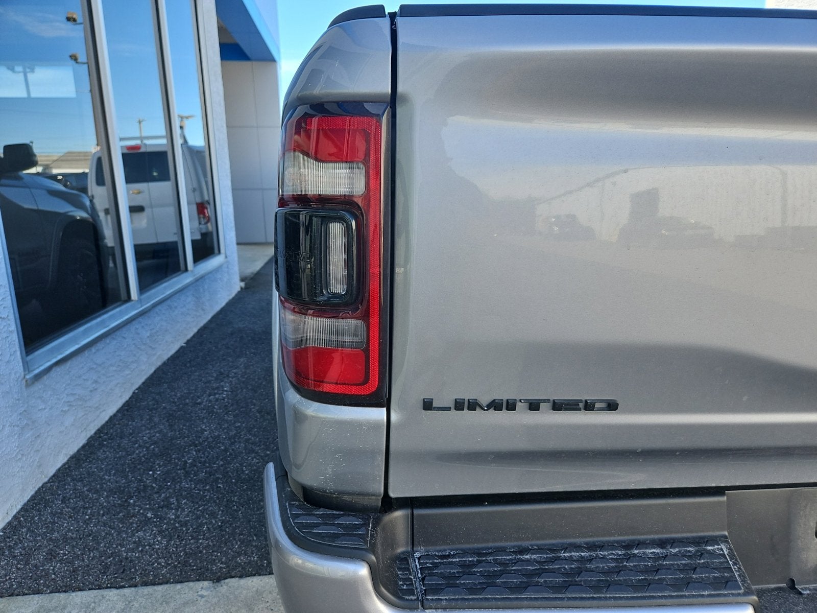 2024 RAM 1500 Limited Crew Cab 4x4 5'7' Box