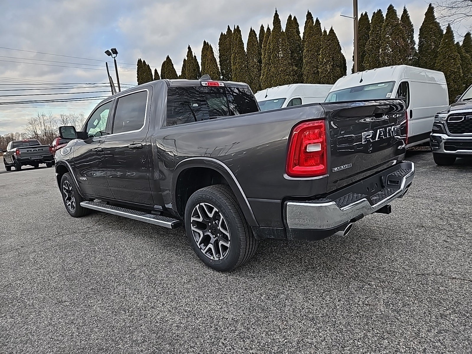 2026 RAM Ram 1500 RAM 1500 LARAMIE CREW CAB 4X4 5'7' BOX