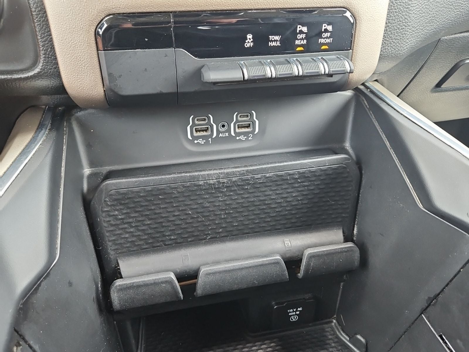 2022 RAM 1500 Laramie Crew Cab 4x4 6'4' Box