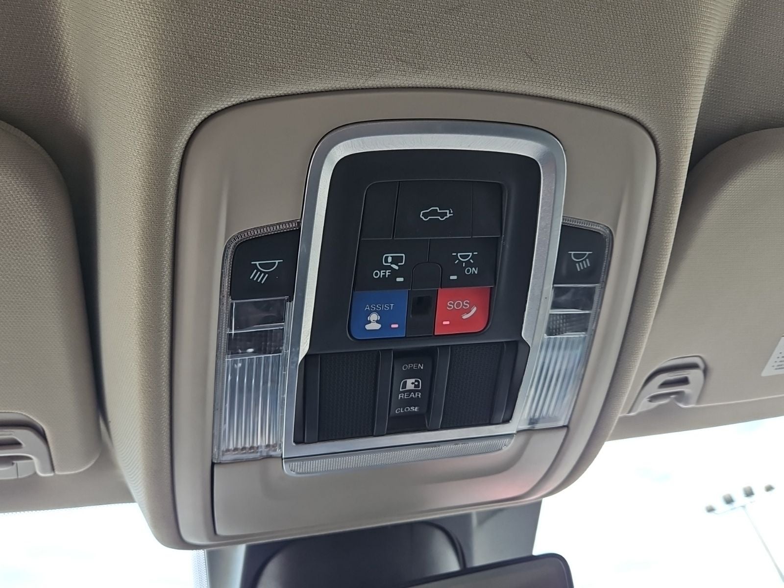 2022 RAM 1500 Laramie Crew Cab 4x4 6'4' Box