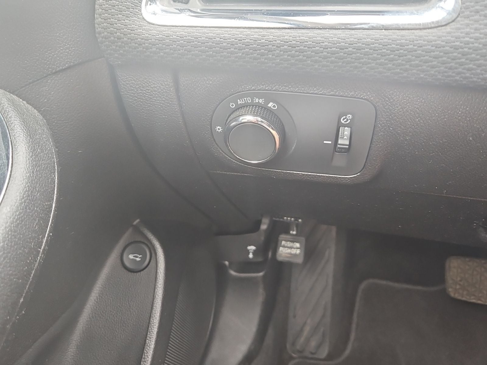 2018 Chevrolet Cruze LT Auto