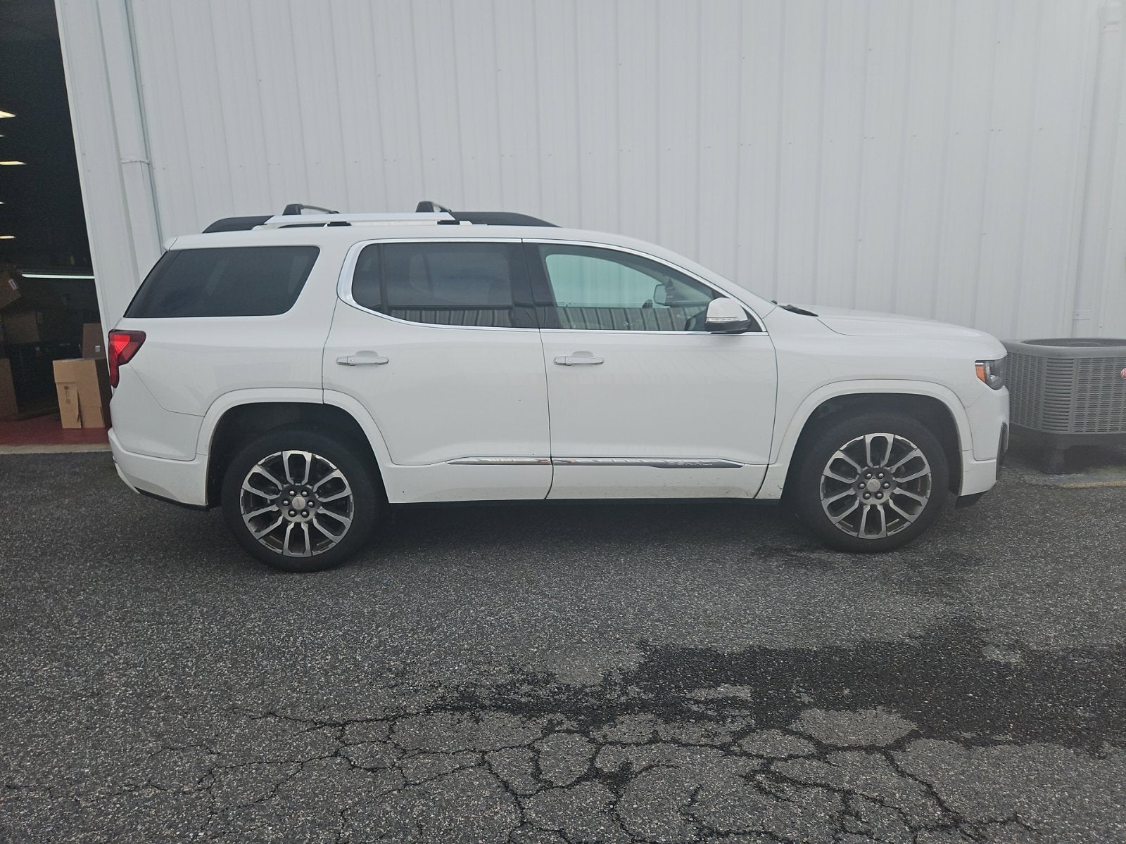 2020 GMC Acadia Denali