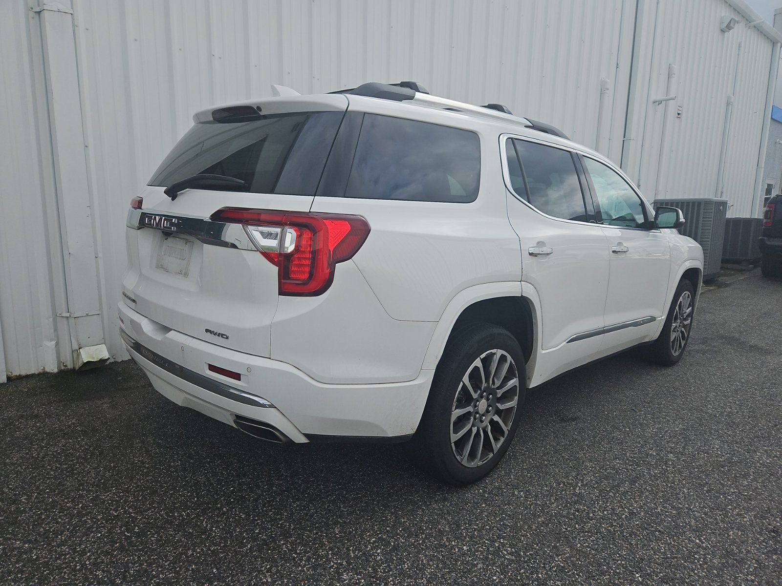 2020 GMC Acadia Denali