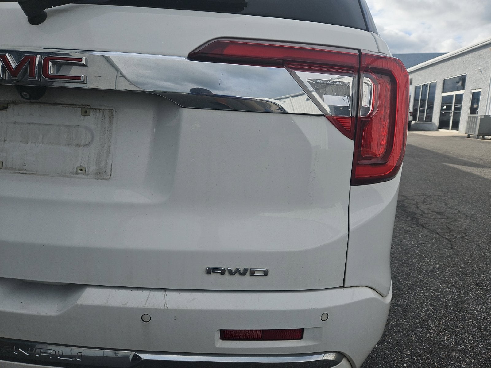 2020 GMC Acadia Denali