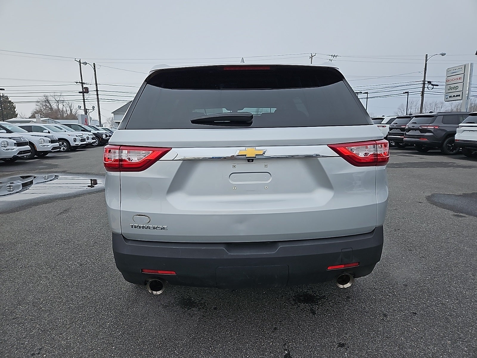 2020 Chevrolet Traverse FWD LS
