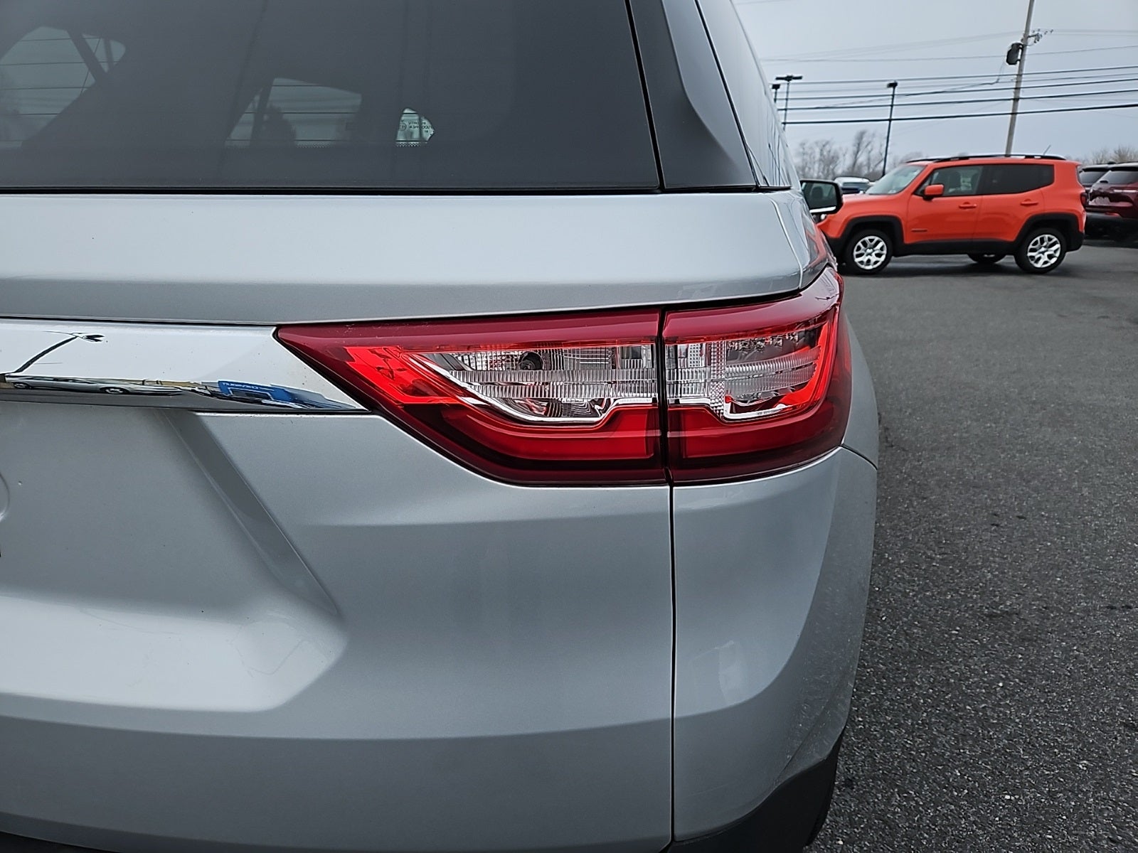 2020 Chevrolet Traverse FWD LS