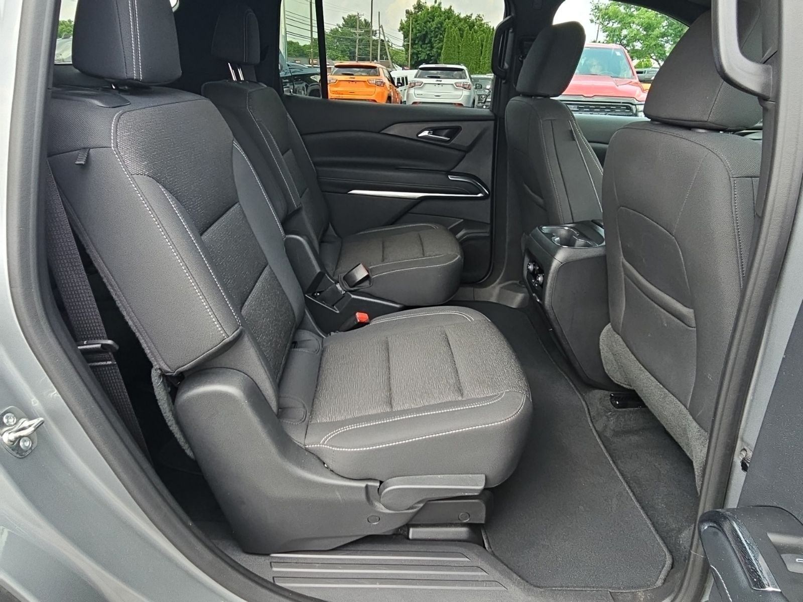 2024 Chevrolet Traverse FWD LT