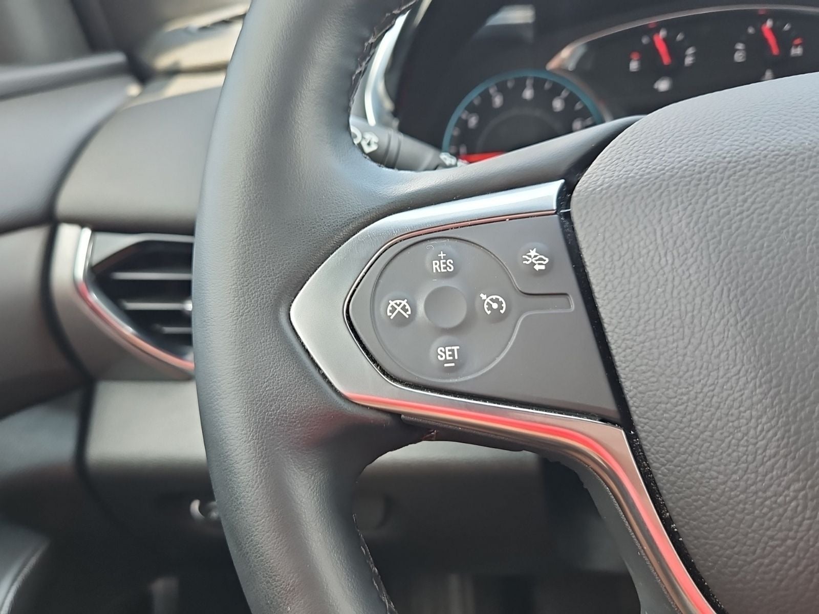 2023 Chevrolet Traverse AWD LT Cloth