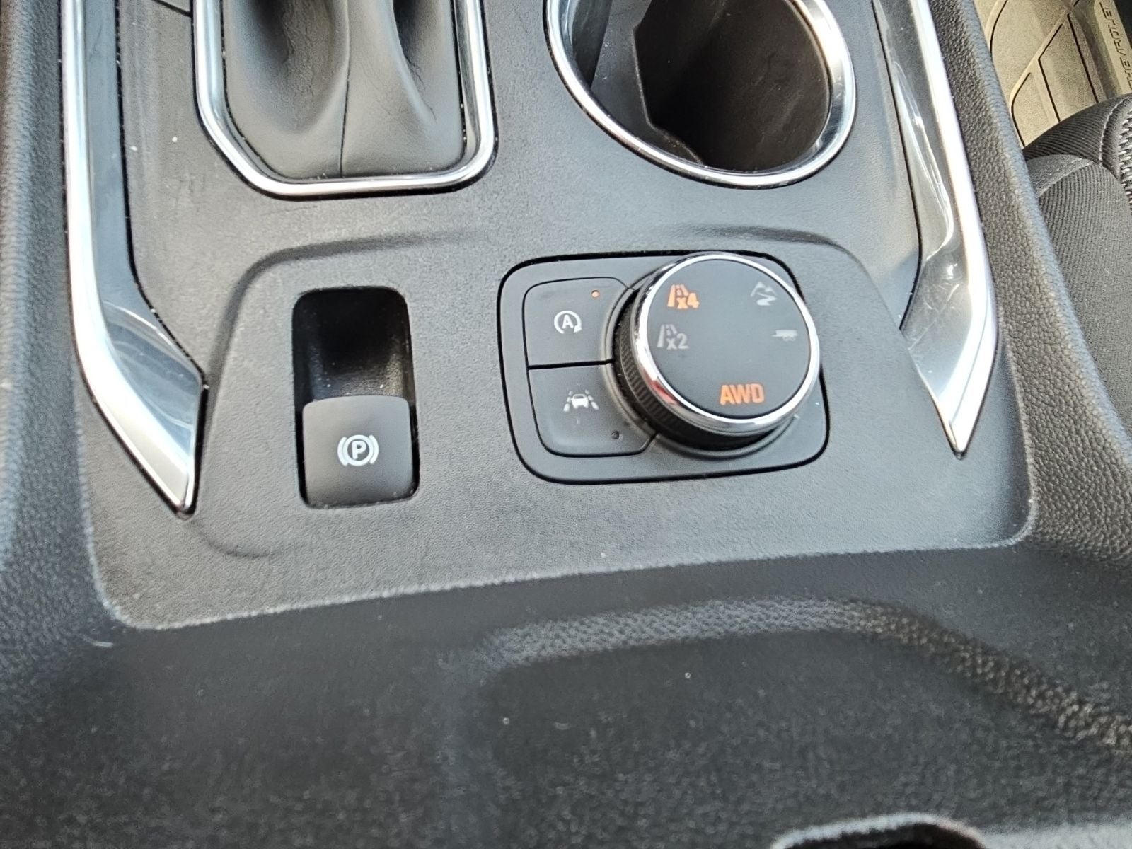 2023 Chevrolet Traverse AWD LT Cloth
