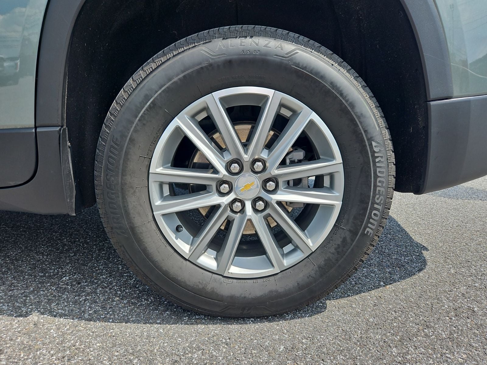 2023 Chevrolet Traverse AWD LT Cloth