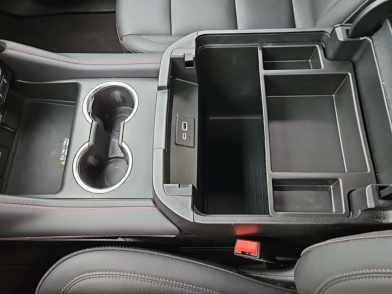 2023 Chevrolet Tahoe 4WD RST