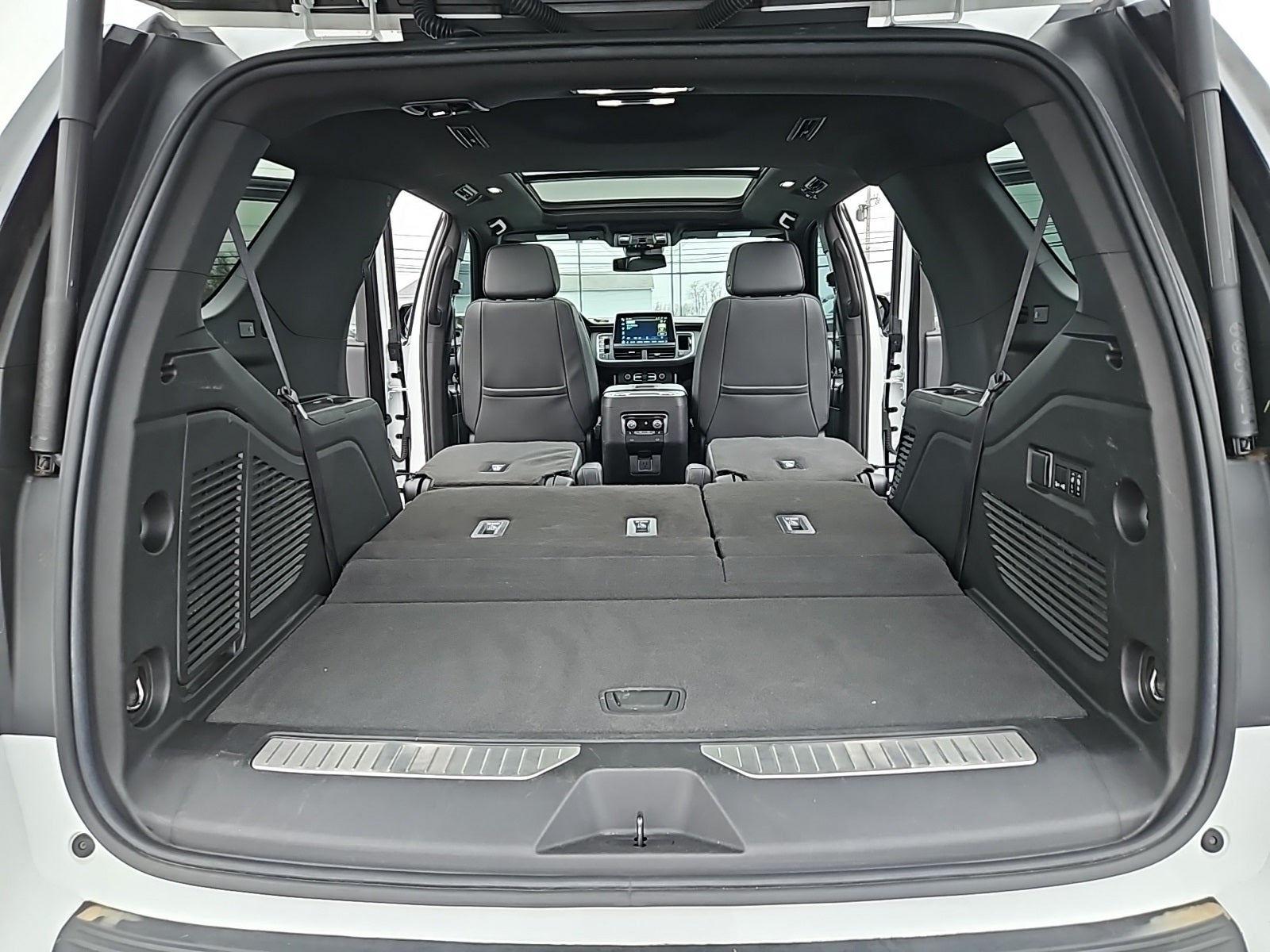 2023 Chevrolet Tahoe 4WD RST