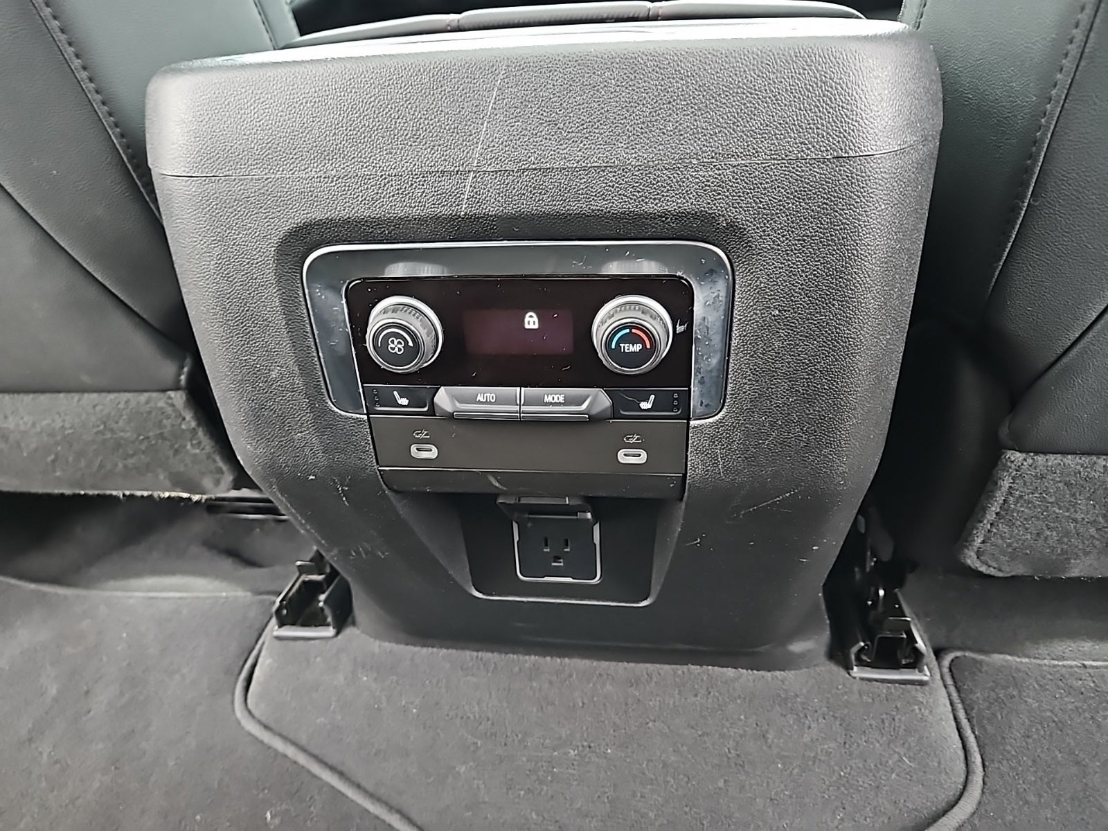 2023 Chevrolet Tahoe 4WD RST