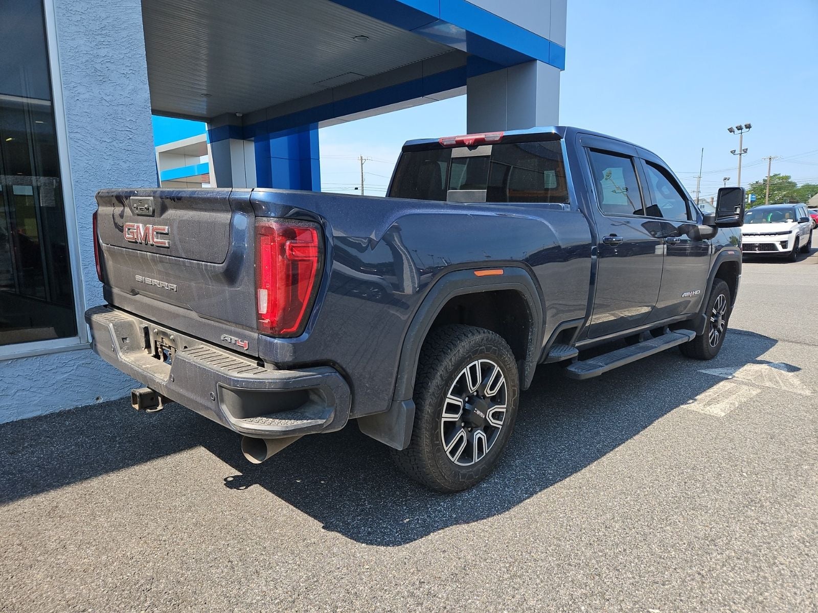 2021 GMC Sierra 2500HD 4WD Crew Cab Standard Bed AT4