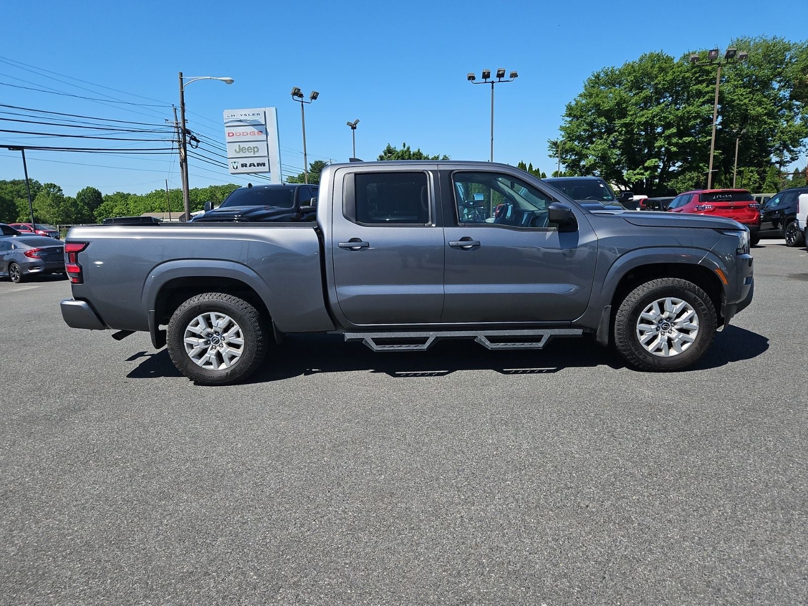 2024 Nissan Frontier Crew Cab Long Bed SV 4x4