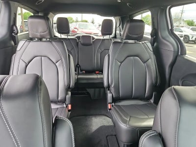 2027 Chrysler Pacifica PACIFICA SELECT