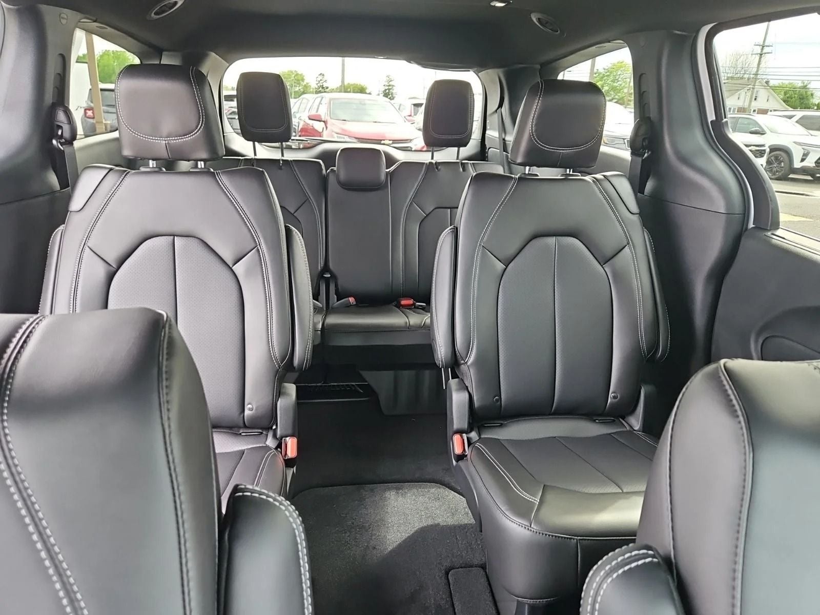 2027 Chrysler Pacifica PACIFICA SELECT