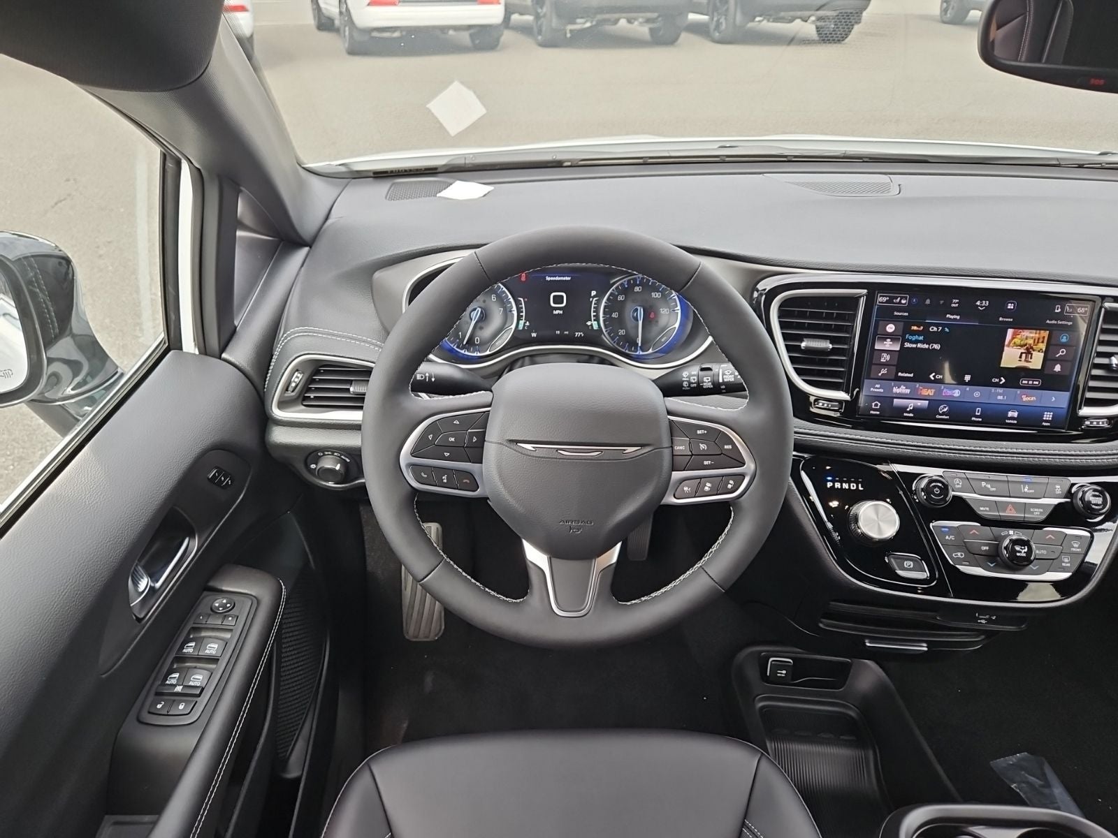2027 Chrysler Pacifica PACIFICA SELECT