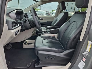 2022 Chrysler Pacifica Touring L in Downingtown, PA - Jeff D'Ambrosio Auto Group