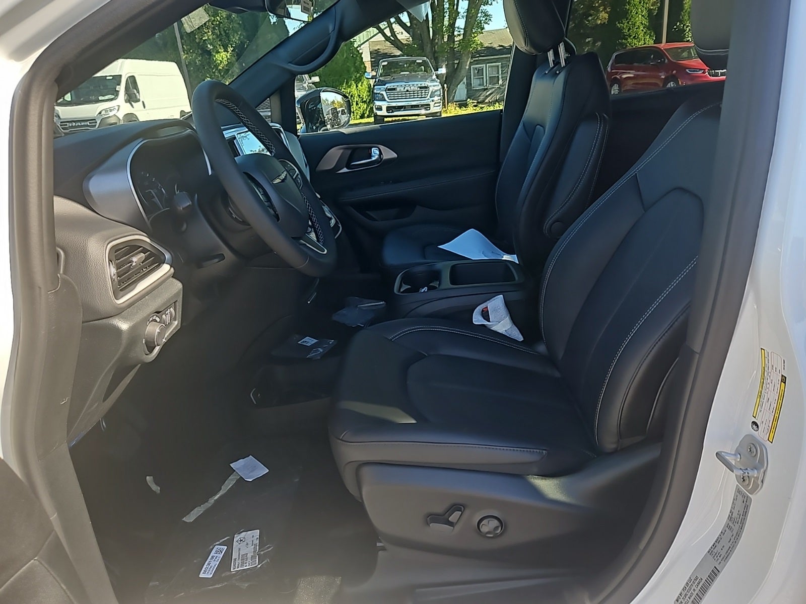 2026 Chrysler Voyager VOYAGER LX