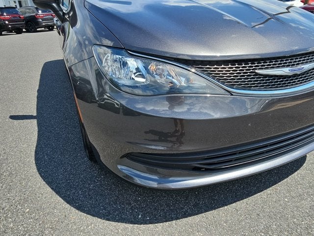 2020 Chrysler Voyager LX