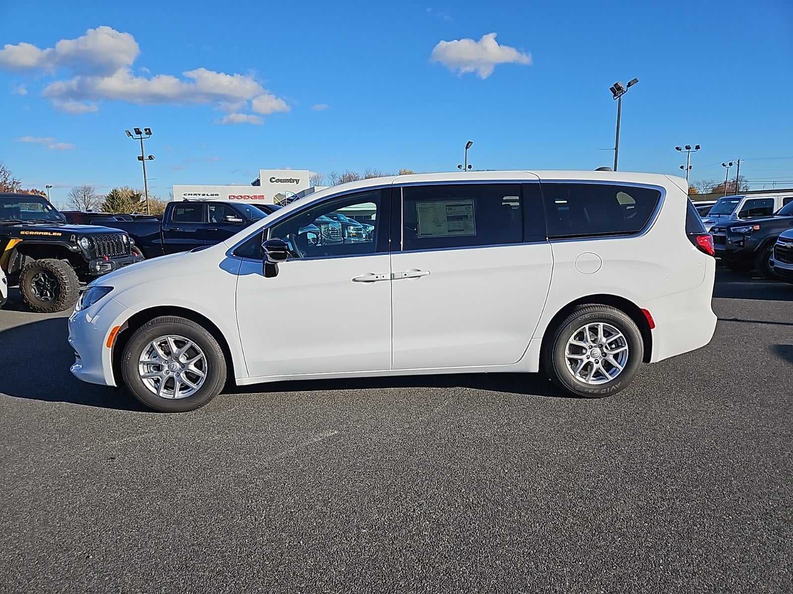 2026 Chrysler Voyager VOYAGER LX