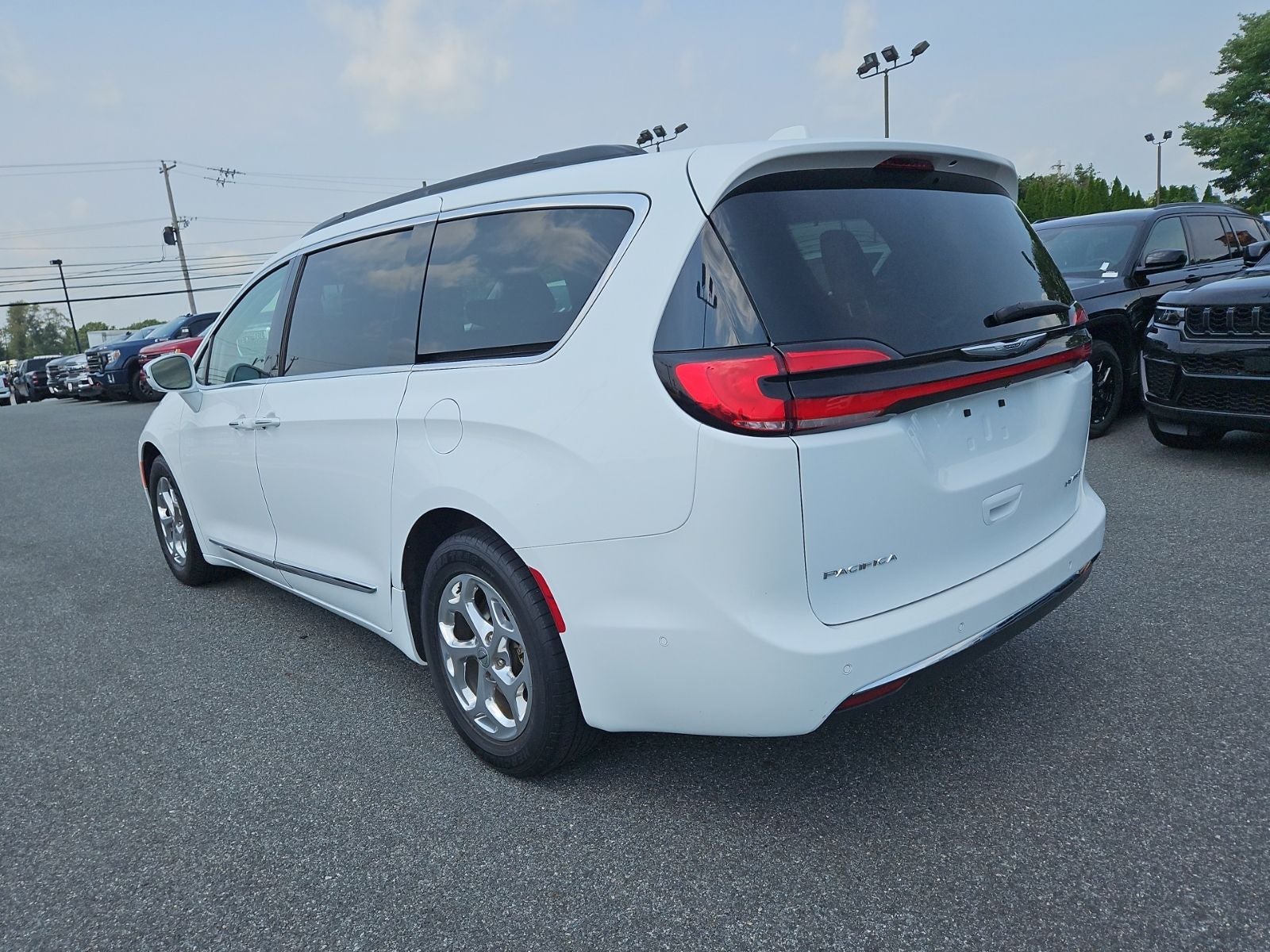 2022 Chrysler Pacifica Limited