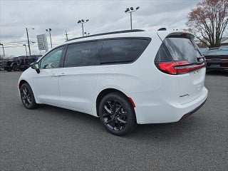 2024 Chrysler Pacifica PACIFICA TOURING L AWD in Downingtown, PA - Jeff D'Ambrosio Auto Group