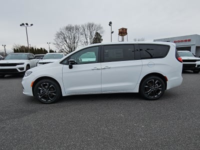 2026 Chrysler Pacifica PACIFICA SELECT AWD