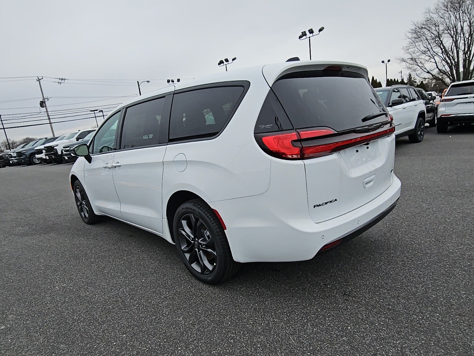 2026 Chrysler Pacifica PACIFICA SELECT AWD