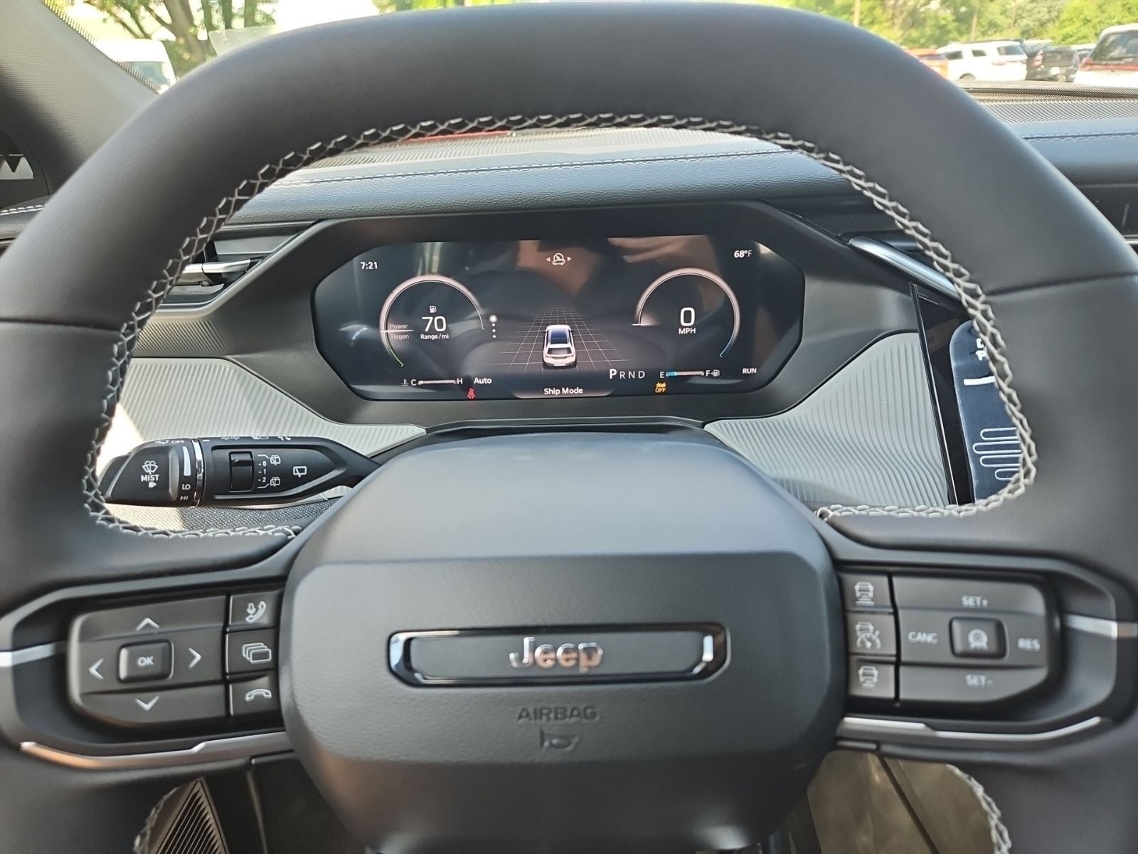 2026 Jeep Cherokee CHEROKEE LAREDO 4X4