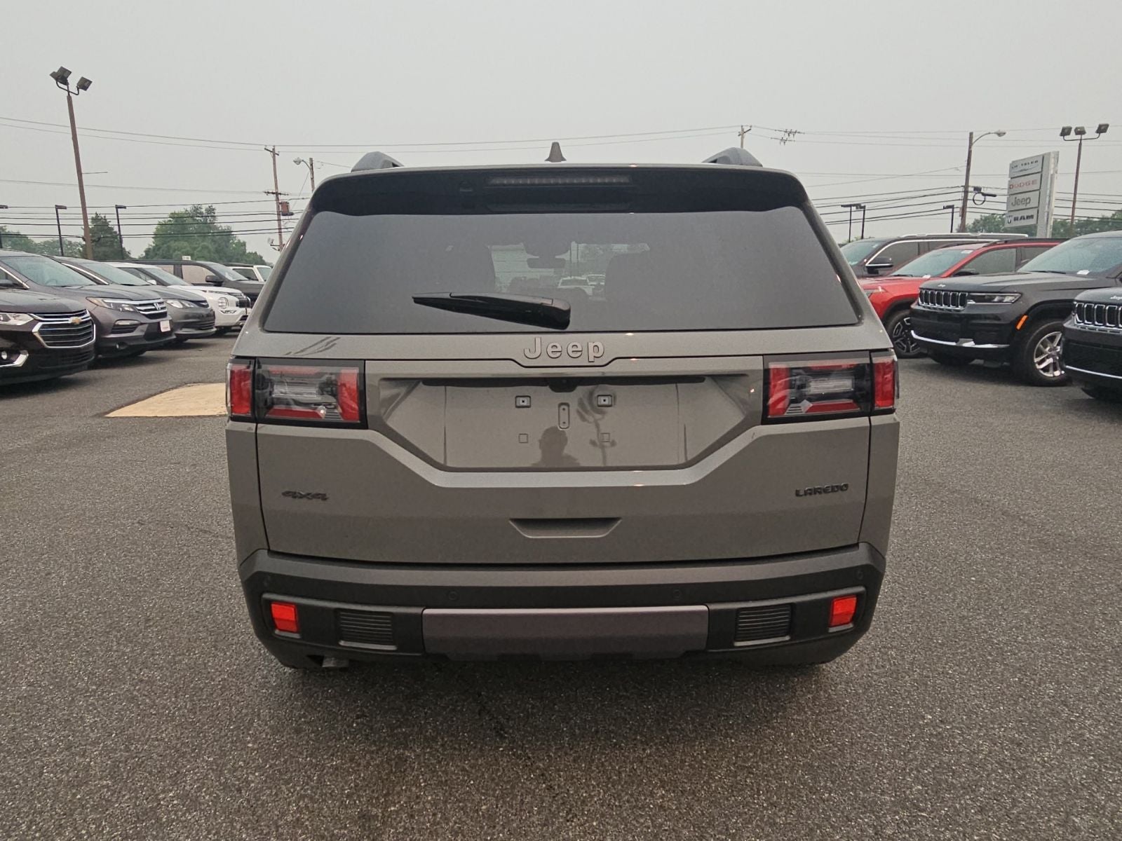 2026 Jeep Cherokee CHEROKEE LAREDO 4X4