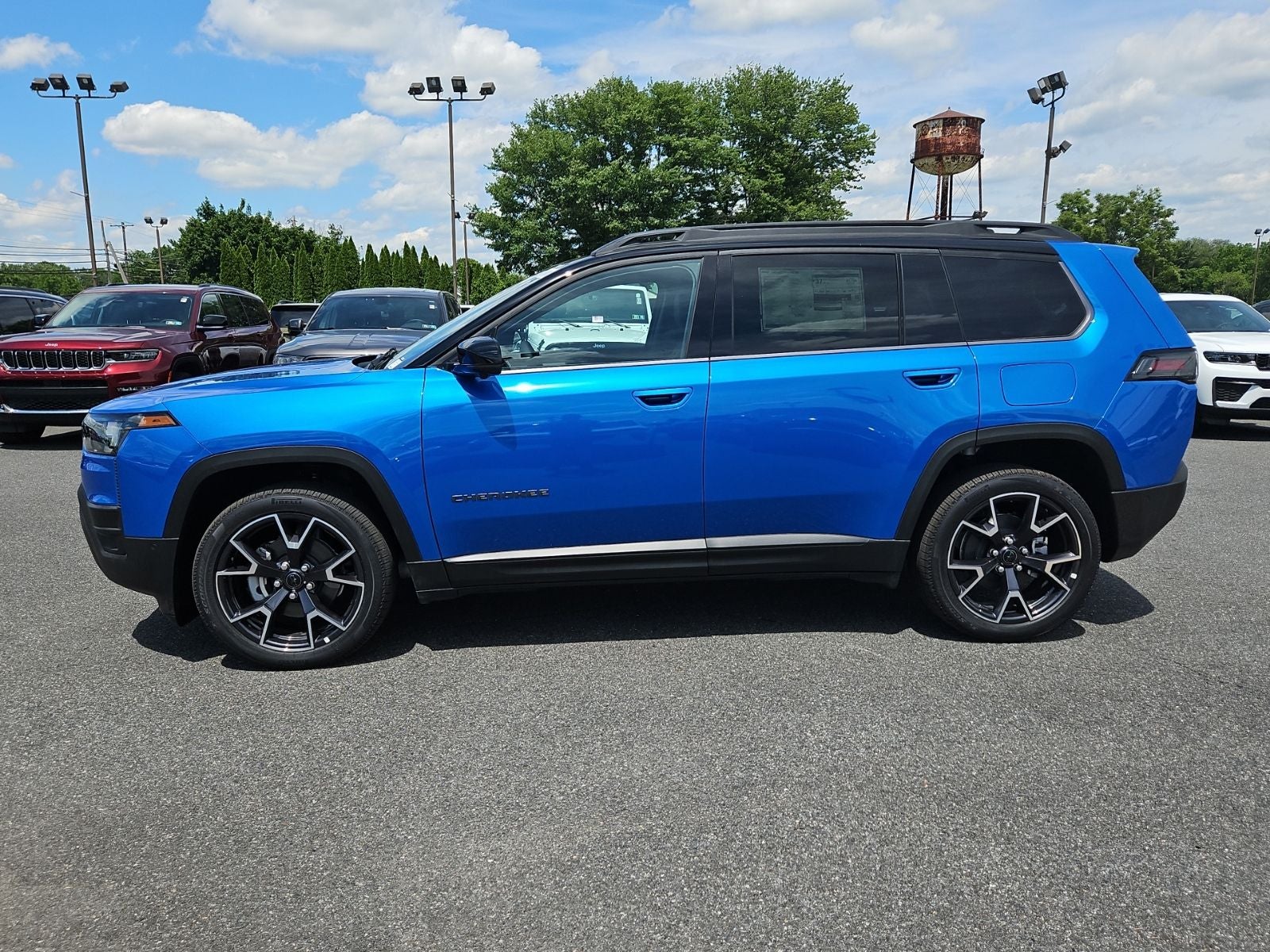 2026 Jeep Cherokee CHEROKEE OVERLAND 4X4