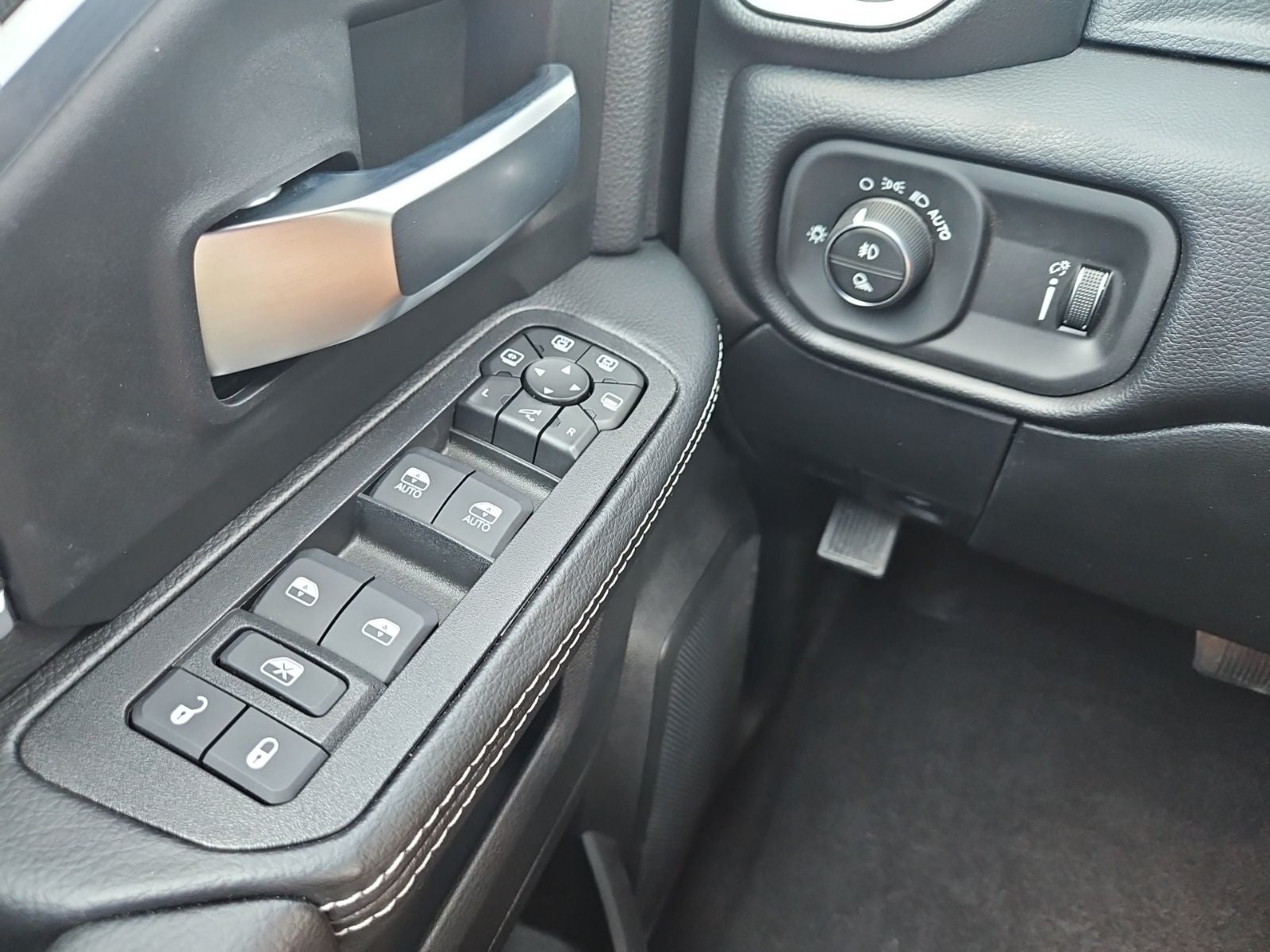 2026 RAM Ram 3500 RAM 3500 BIG HORN CREW CAB 4X4 8' BOX
