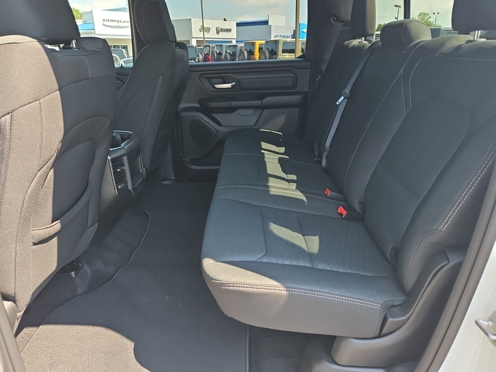 2026 RAM Ram 1500 RAM 1500 EXPRESS CREW CAB 4X4 5'7' BOX