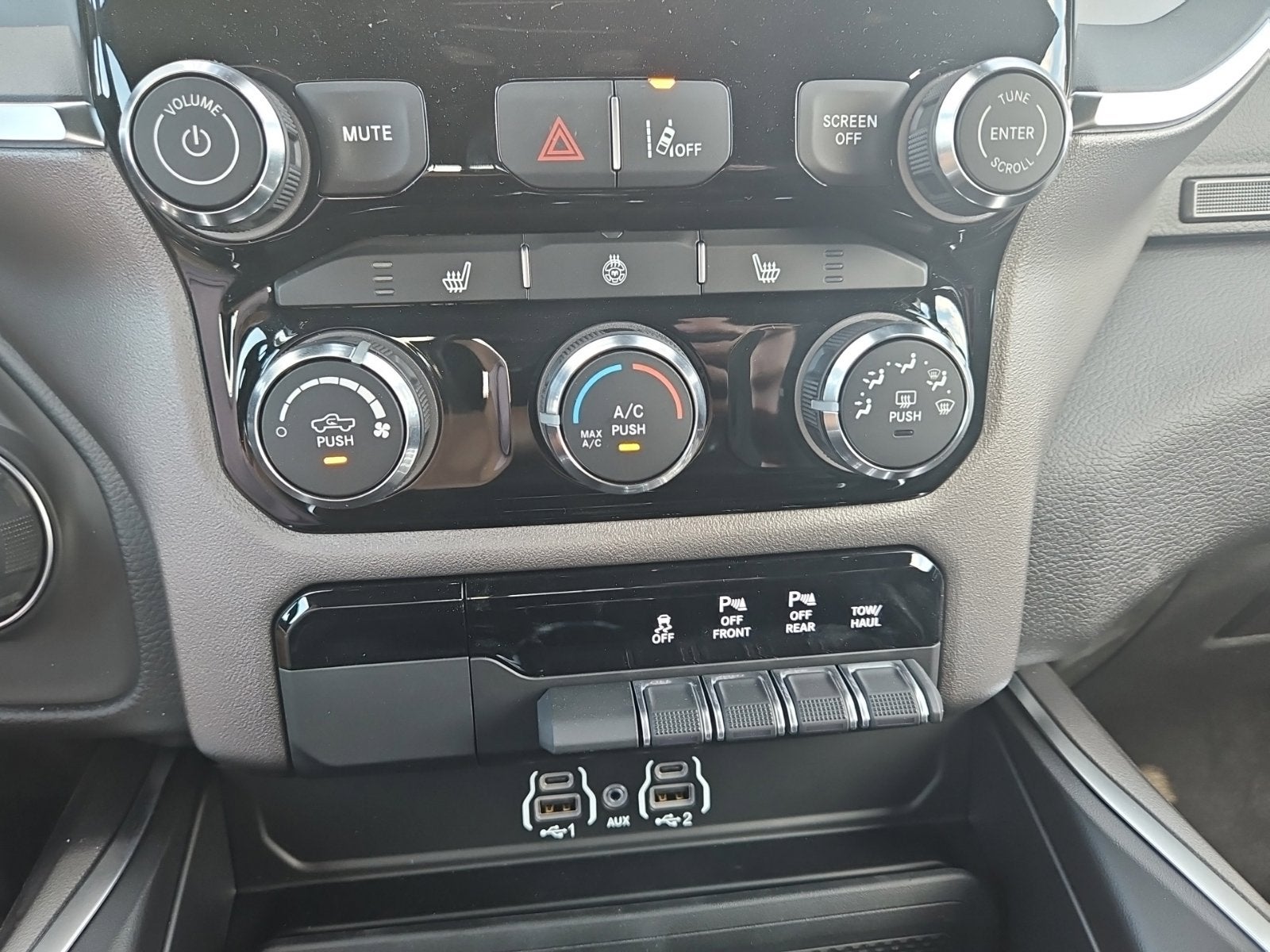 2026 RAM Ram 1500 RAM 1500 LONE STAR CREW CAB 4X4 5'7' BOX