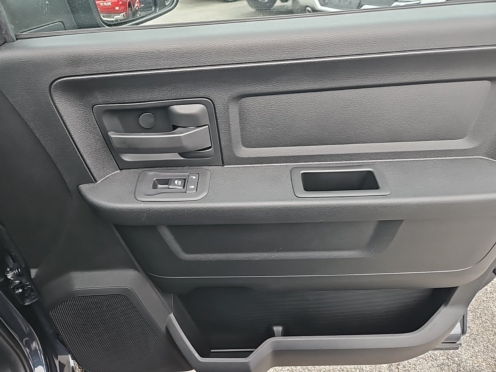 2026 RAM Ram 2500 RAM 2500 BLACK EXPRESS CREW CAB 4X2 6'4' BOX