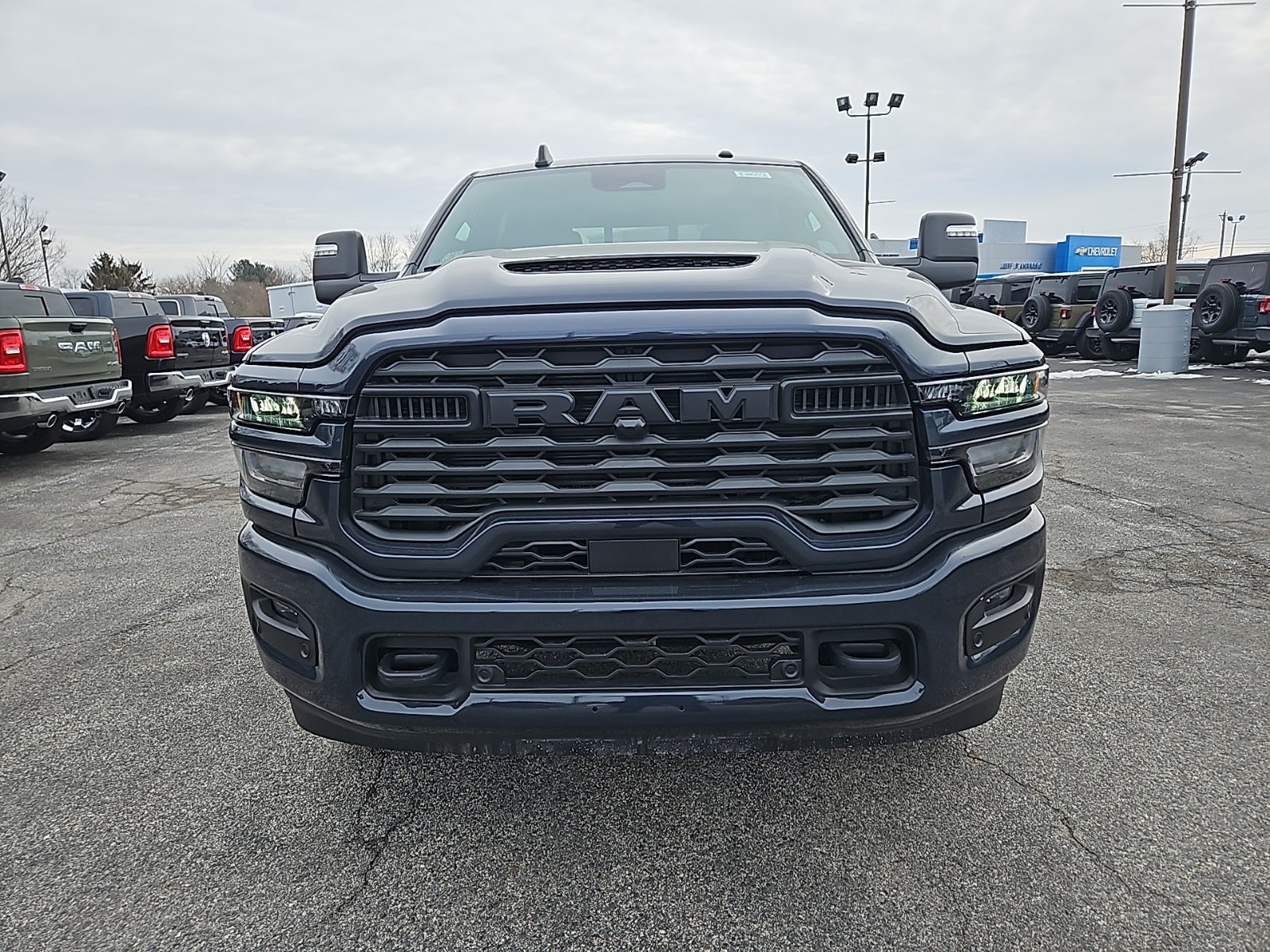 2026 RAM Ram 2500 RAM 2500 BLACK EXPRESS CREW CAB 4X2 6'4' BOX