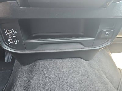 2026 RAM 2500 Black Express Crew Cab 4x2 6'4' Box