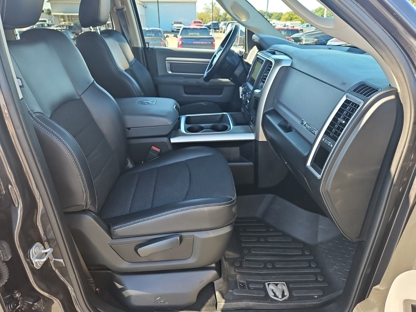 2018 RAM 2500 Big Horn Crew Cab 4x4 6'4' Box