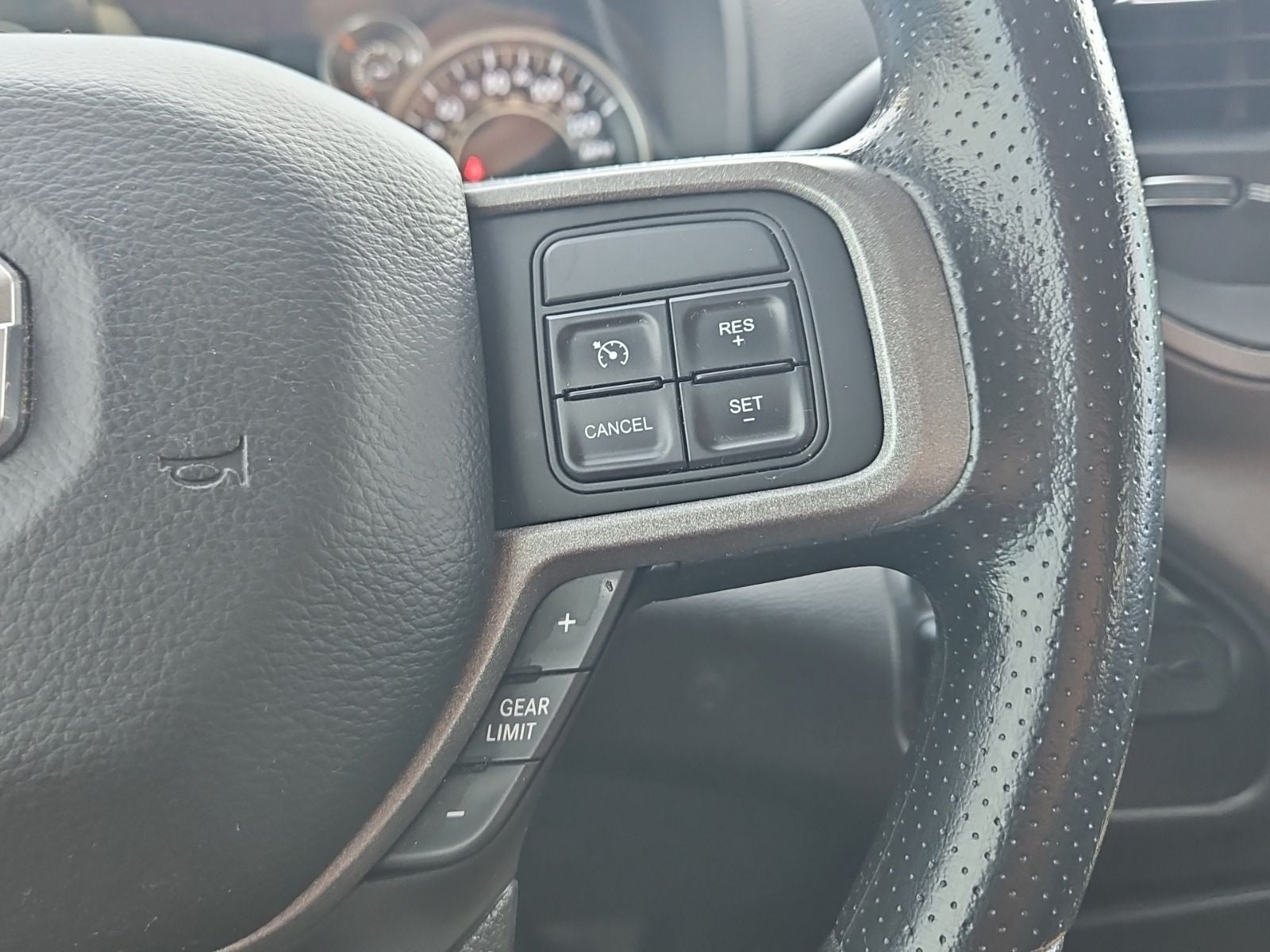 2020 RAM 2500 Tradesman Crew Cab 4x4 8' Box